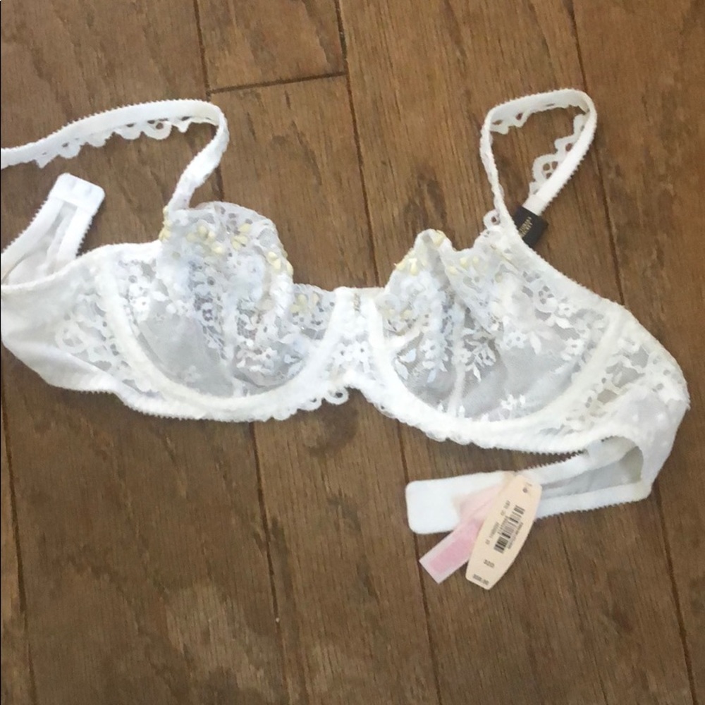 Victoria’s Secret bra